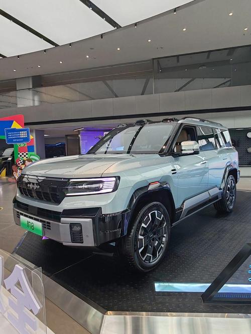 广州181比亚迪方程豹硬派越野的爆款，英菲尼迪35周年与你共成长